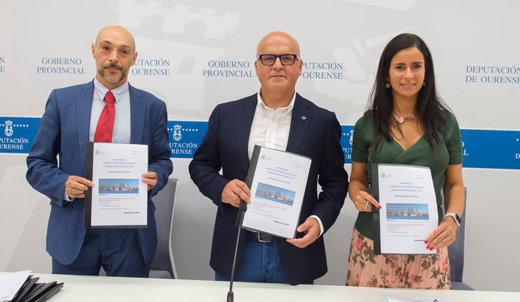 Sergio Prieto, Manuel Baltar y Patricia Garcia en la presentación del informe de comercio exterior en Ourense./A.PAZ.