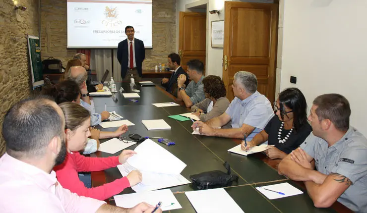 Distintas empresas del mundo de la industria química participaron en la Jornada de Precursores de Explosivos, en la CEG.