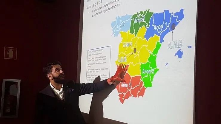 Presentación de las conclusiones del informe Nielsen en el CRDO Rías Baixas.