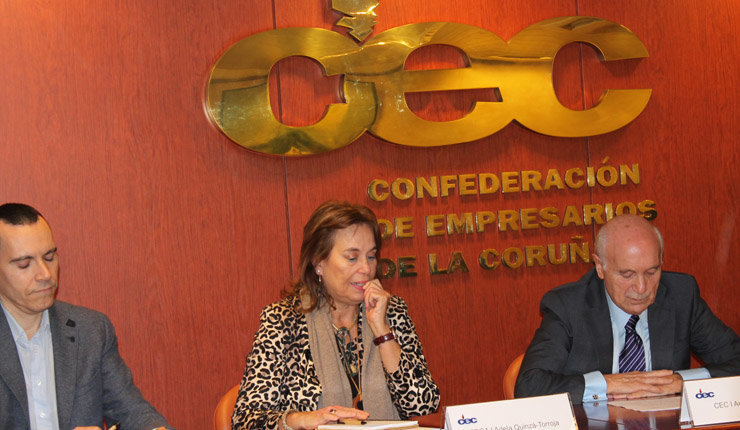 Adela Quinzá (centro) y a su izquierda, Antonio Fontenla.
