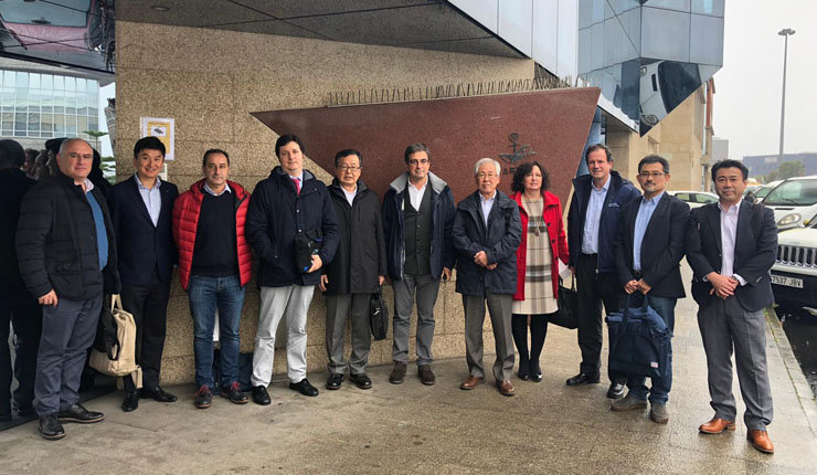 La delegación nipona visitó en Vigo la lonja y la planta de procesado de Hermanos Fernández Ibáñez.