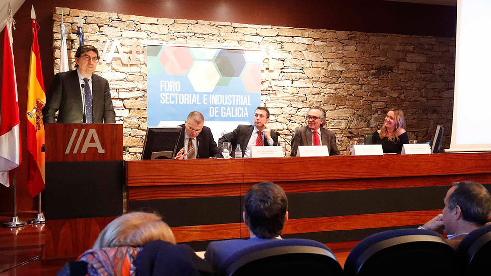 El delegado de la Xunta en Vigo, Ignacio López-Chaves, en la clausura del Foro Sectorial e Industrial de Galicia.