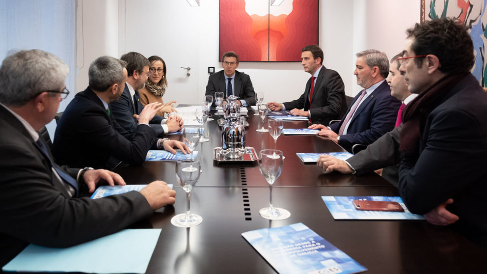O presidente da Xunta, Alberto Núñez Feijóo, reúnese con membros do Consello Galego de Enxeñerías (CGES). Despacho do presidente, San Caetano. Santiago de Compostela, 21 de febreiro de 2019