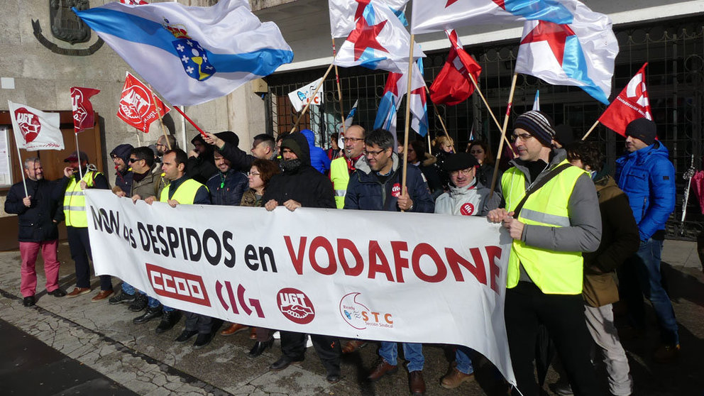 Una de las protestas de la plantilla viguesa de Vodafone./CIG.