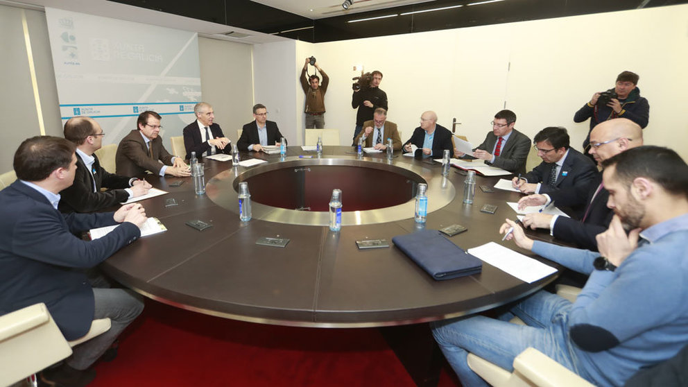 Reunión del conselleiro de Economía con representantes de empresas electrointensivas de Galicia.