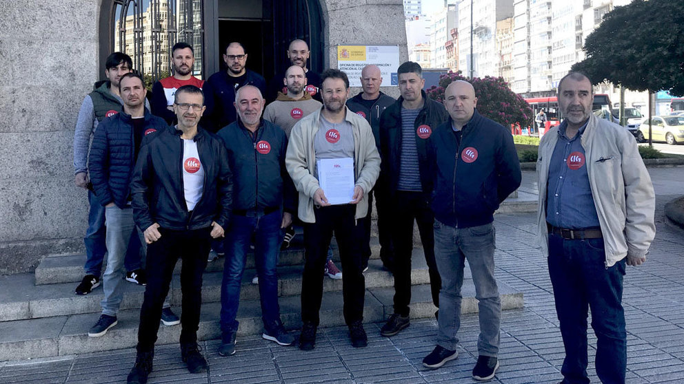 A CIG fixo entrega na Coruña das alegacións proxecto de estatuto de consumidores electrointensivos./CIG.