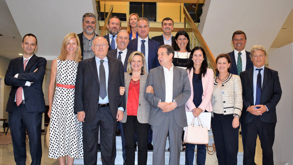 El alcalde de Vigo, Abel Caballero, se reunió con la junta directiva de Círculo de Empresarios de Galicia.