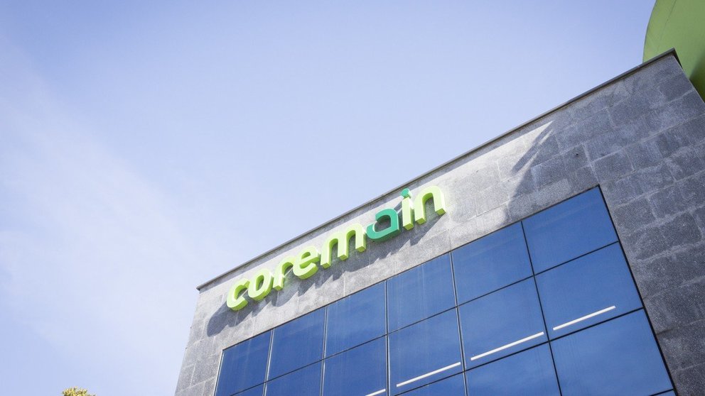 Coremain tiene sede en Santiago de Compostela.