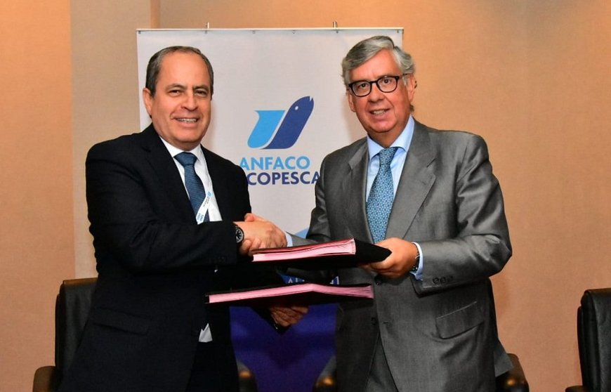 Eel Presidente de dicha Cámara, Alfonso Miranda Eyzaguirre y Juan Vieites, Secretario General de Anfaco.