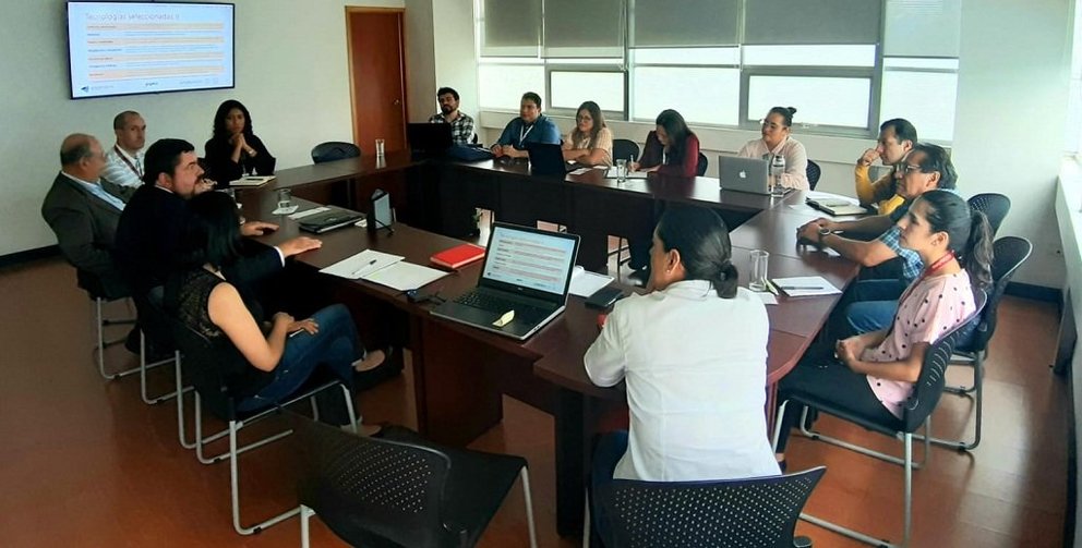 La delegación de COFER en una de las reuniones en México.