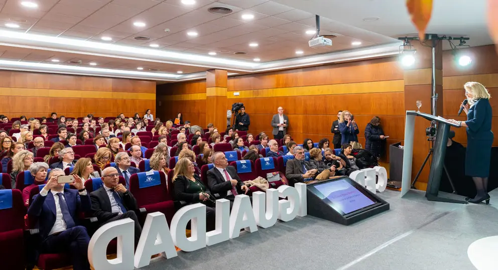 Asistentes al I Foro Empresarial de Galicia para la Igualdad organizado por la CEP en su sede de Vigo.