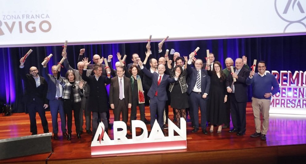 Foto de las empresas que recibieron los Premios Ardán.