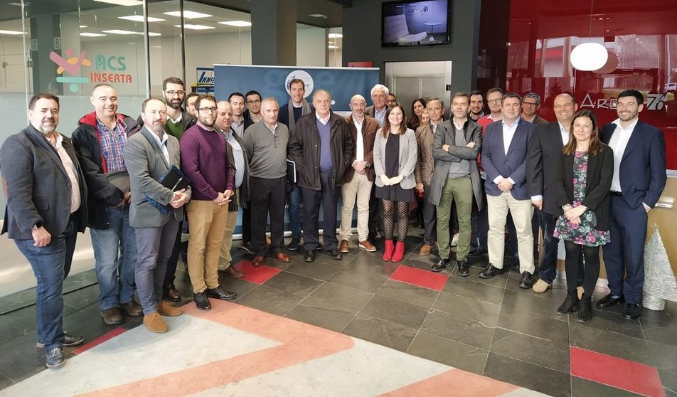 Asistentes a la reunión del Galician Offshore Energy Group celebrada en la sede de Ferrol de Asime.