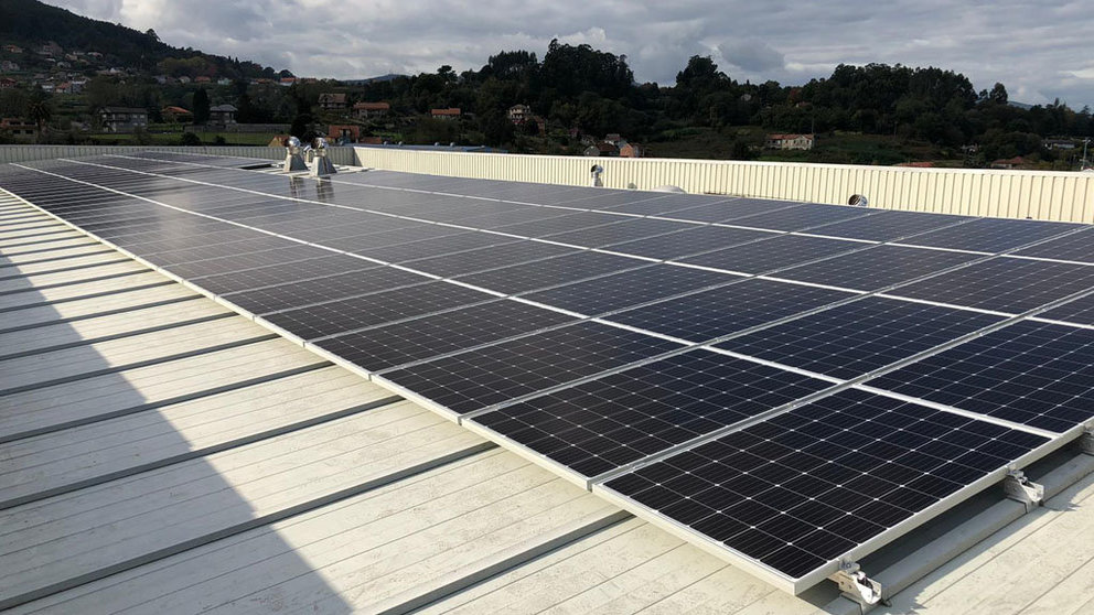 La instalación está integrada por un total de 146 paneles solares.