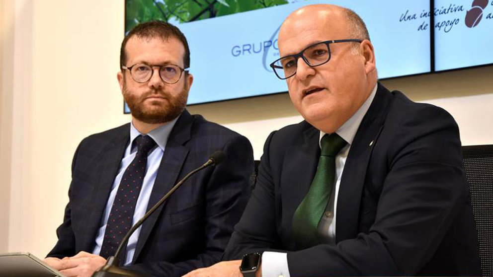 Artur Yuste, de Grupo Cuevas y Manuel Baltar, presidente de la Diputación de Ourense.