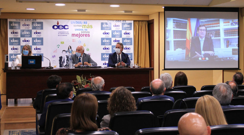 Asamblea general de la CEC, con Antonio Garamendi, presidente de la CEOE, interviniendo telemáticamente.
