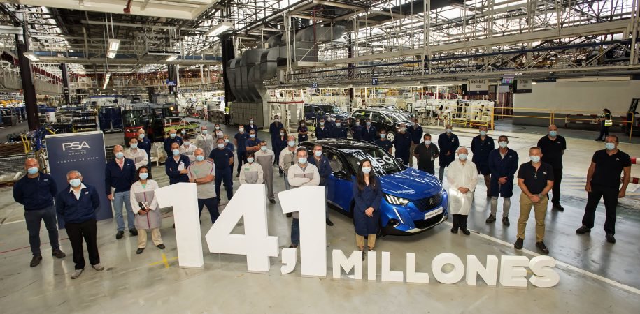 Fotografía de la celebración de la producción de 14,1 millones de vehículos./WEB PSA VIGO.