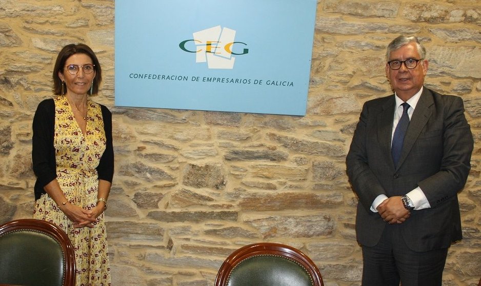 Carla Reyes, presidenta de Executivas, y Juan Manuel Vieites, presidente de la CEG.