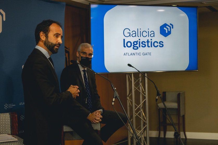 Xoán Martínez y Francisco Conde en la presentación de Galicia Logistics.