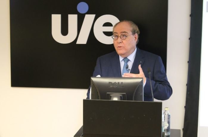 Miguel Ángel Escotet, rector de la UIE.
