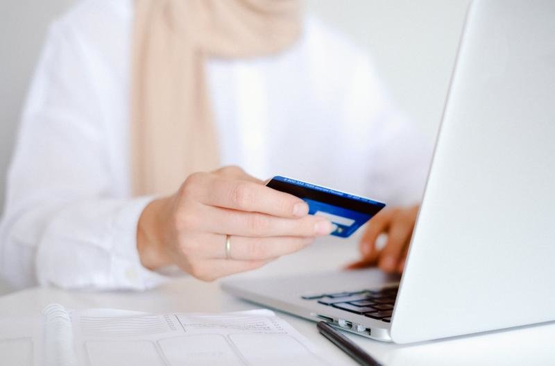 Comprar online con tarjeta de crédito: una modalidad que crece exponencialmente. /pexels_anna_shvets.