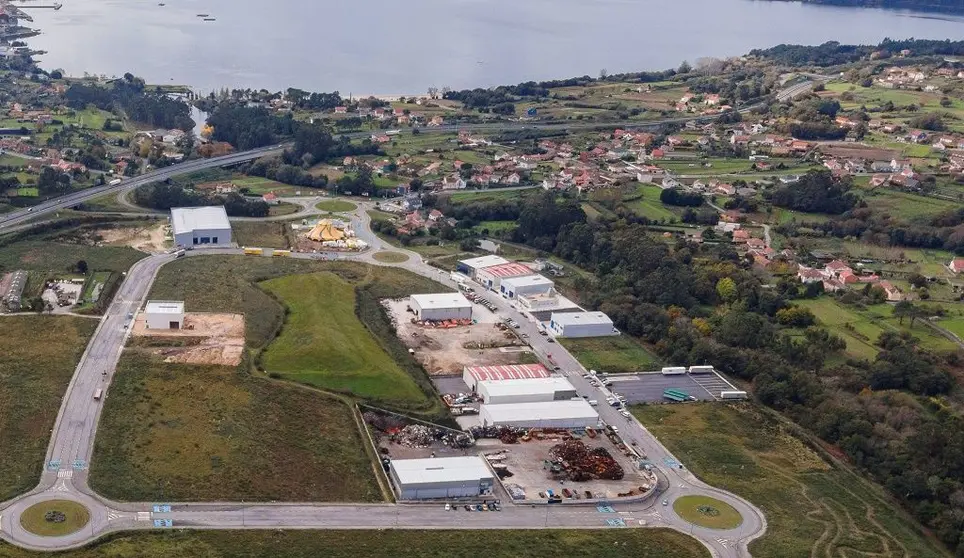 Vista aérea del polígono de Té en Rianxo.