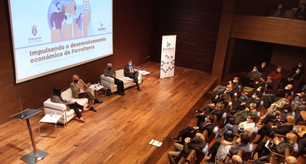 Público na xornadaa ‘Impulsando o desenvolvemento económico de Ferrolterra’.