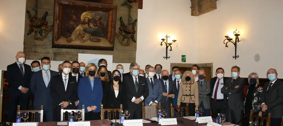 Asistentes a la reunión del Consejo Asesor de la CEG.