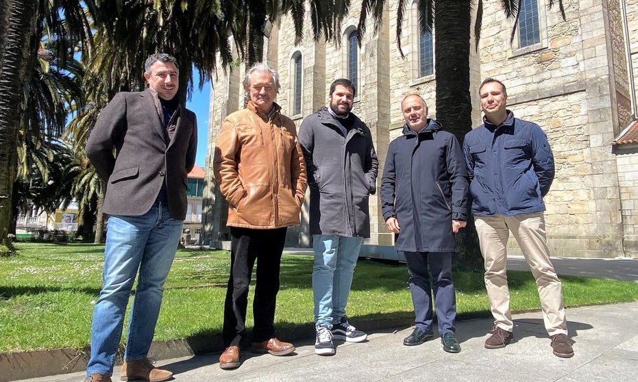 David Regades se reunió con el cofundador y CEO de Velca, Emilio

Froján; y el alcalde de Caldas, Juan Manuel Rey.