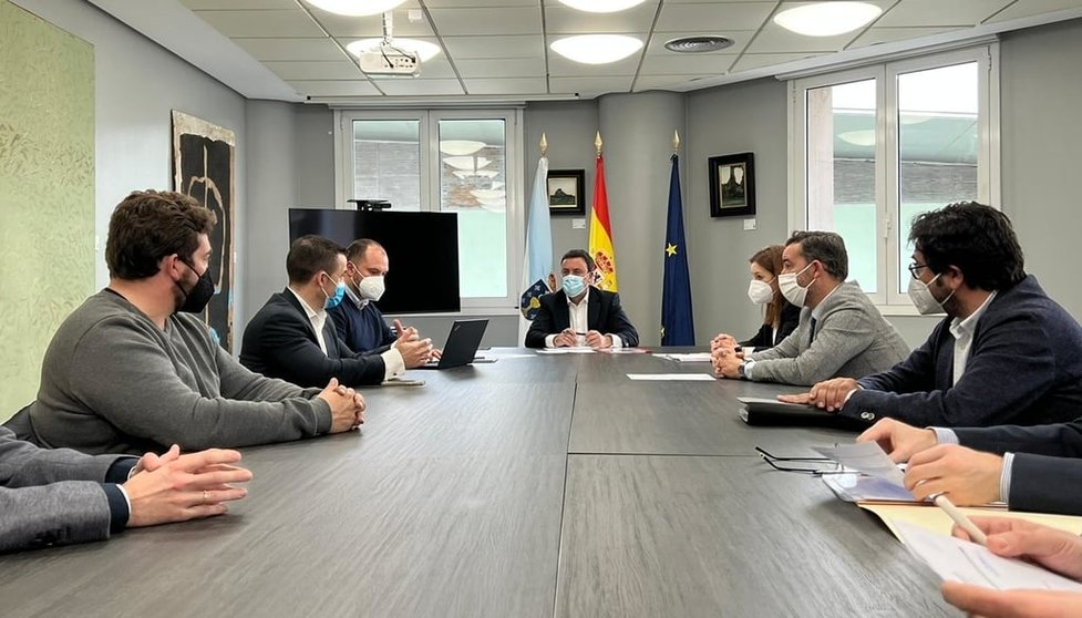 Responsables de APECCO mantiveron un encontro co presidente da Deputación da Coruña, Valentín Formoso.