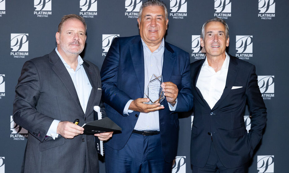 El concesionario Breogán Car recibió el Premio Platinum Prestige Dealer Awards de Kia.