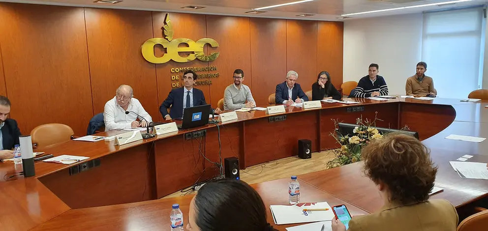 Asistentes a la jornada ‘Eficiencia y Sostenibilidad Energética, celebrada en la sede de la CEC en A Coruña.