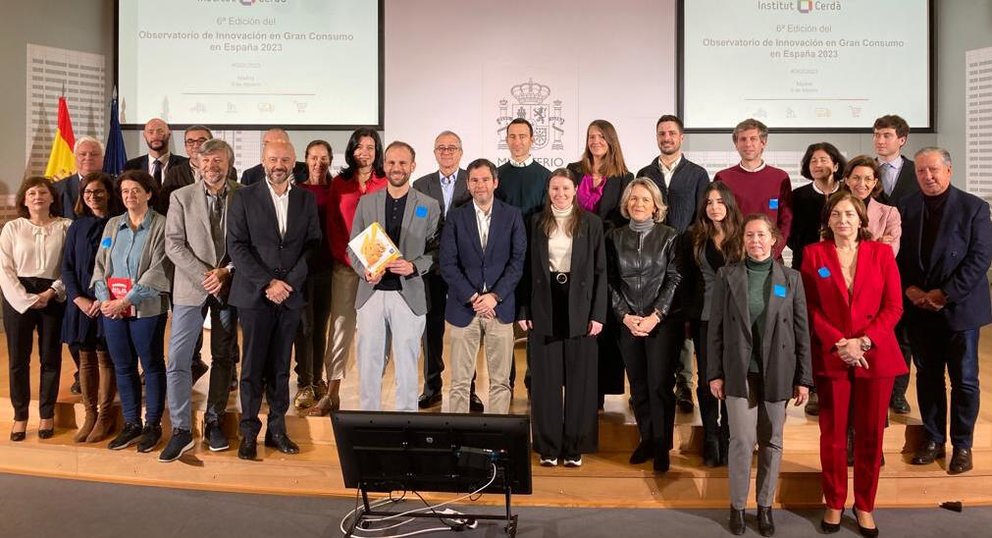 Representantes de las empresas reconocidas en la sexta edición del Observatorio de Innovación en Gran Consumo, en la presentación del mismo en Madrid.