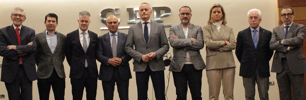 Jorge Cebreiros, acompañado del equipo directivo con el que se presenta a la reelección en la CEP.