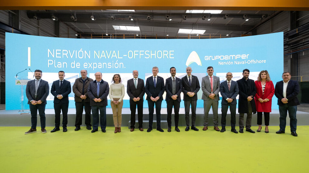 El presidente de la Xunta asistió a la presentación del nuevo proyecto de Nervión Naval Offshore en As Somozas.