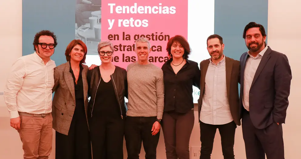 Chechu Pérez Seoane (Xunta de Galicia), Bárbara Scandella (AEBRAND), Pilar Domínguez (AEBRAND), Daniel Bembibre (AEBRAND), Tamara Pirojkova (FMRE) y Miguel Angel Fernández (Grupo Nueva Pescanova) intervinieron en la jornada, celebrada en Nordés Club Empresarial.