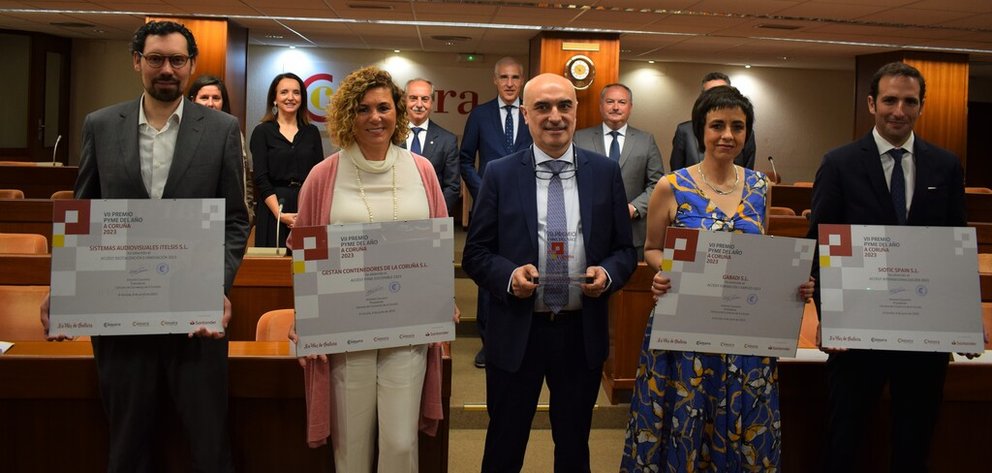 Representantes de las empresas galardonadas con el Premio Pyme del Año 2023 de A Coruña.