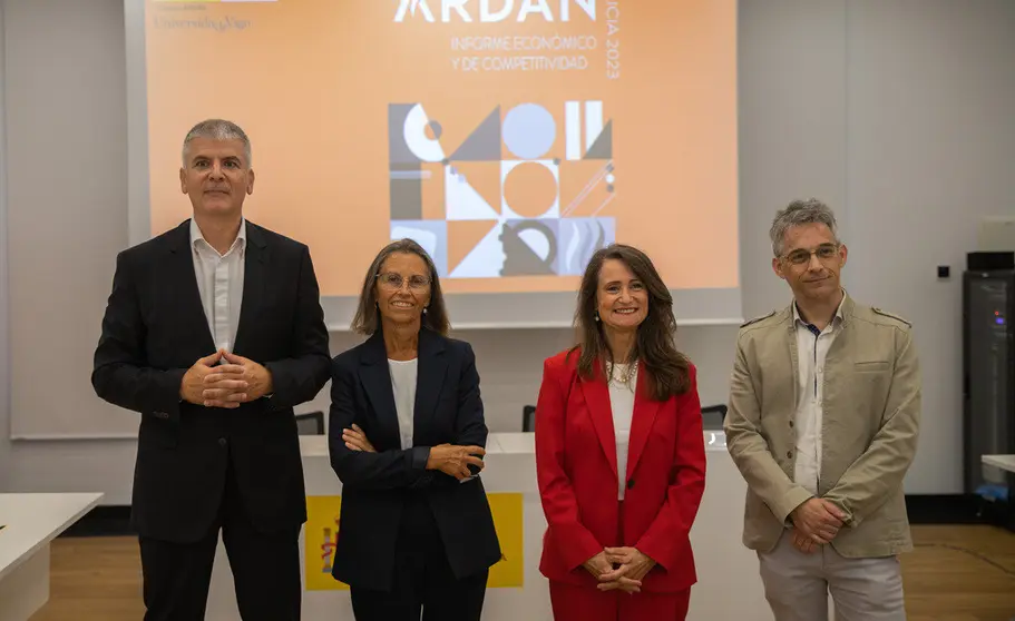 Santiago Lago, y Miguel Loureiro, en la presentación del último informe Ardán.