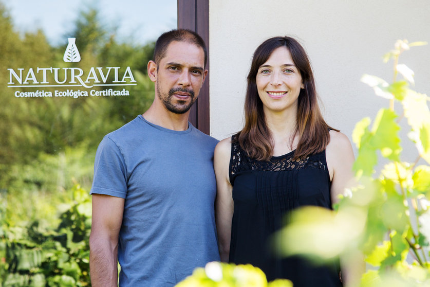 Carla Varela y Pepe Sotelo, fundadores de Naturavia.
