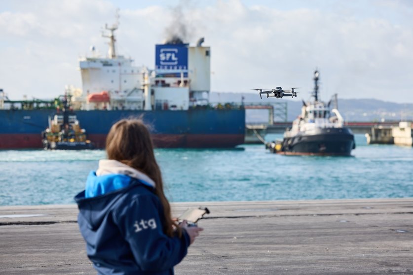 ITG pruebas para mostrar a los operadores de drones cómo es la tecnología de gestión de tráfico aéreo en el Puerto de A Coruña./CEDIDA.